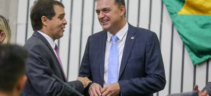 Com eleição de Evandro Leitão, deputado Fernando Santana assume comando da Assembleia Legislativa até nova eleição da Mesa Diretora