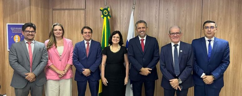 Reunião da bancada cearense com Elmano e Evandro em Brasília trata de liberação de emendas para duplicação de BRs no Ceará e também de mais recursos para saúde em Fortaleza