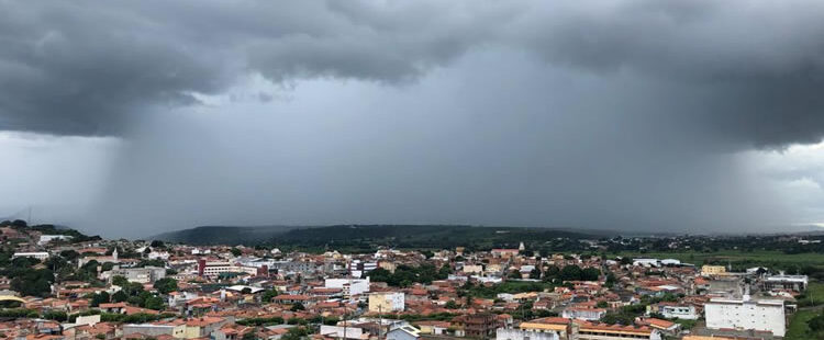 Municípios do Ceará registram chuvas acima de 100 milímetros. Funceme prevê diminuição das precipitações nesta quinta-feira