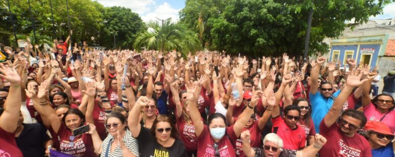 Servidores públicos de Caucaia iniciam greve geral e querem a revogação de Reforma da Previdência aprovada pela Câmara Municipal