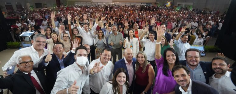 Com presenças de Camilo Santana e Janja da Silva, 432 pessoas recebem certificação de curso de panificação social do Programa Ceará Sem Fome