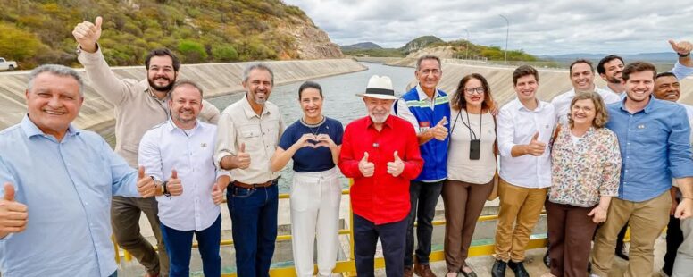 Lula assina ordem de serviço para duplicar capacidade de bombeamento de água no Projeto de Integração do São Francisco no Ceará, Pernambuco e Paraíba