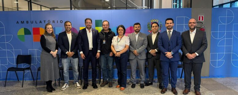 Comitiva da Câmara de Fortaleza visita Curitiba em busca de inovações no Legislativo. Gestão de inclusão é referência no País
