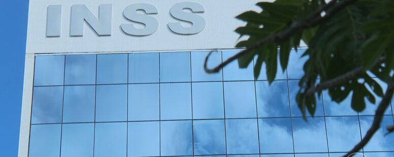 INSS começa a devolver descontos indevidos de aposentados nesta segunda-feira. Segunda parcela do 13° também começa a ser paga hoje