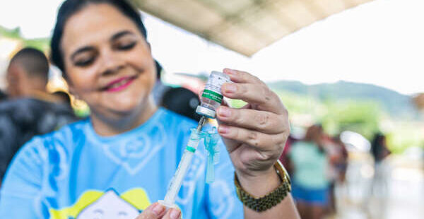Vacinação contra a gripe será liberada para todos os públicos a partir desta terça-feira