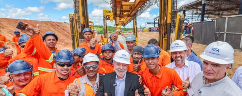 Lula visita Transnordestina no Cariri nesta sexta-feira. Em pronunciamento na TV, critica “chantagem inaceitável” de Trump e alfineta “traidores da pátria”