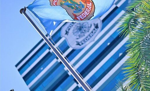 Polícia Federal apura desvio de recursos públicos e fraudes em licitações no Ceará. Deputado Júnior Mano é alvo da operação