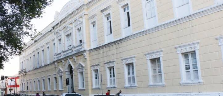 Prefeitura de Fortaleza assume gestão temporária da Santa Casa de Misericórdia. Em Sobral, unidade hospitalar também muda de gestão