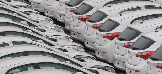 Programa do Governo Federal zera IPI e baixa preço de carros populares zero quilômetro. Mês de julho promete ser de boas vendas