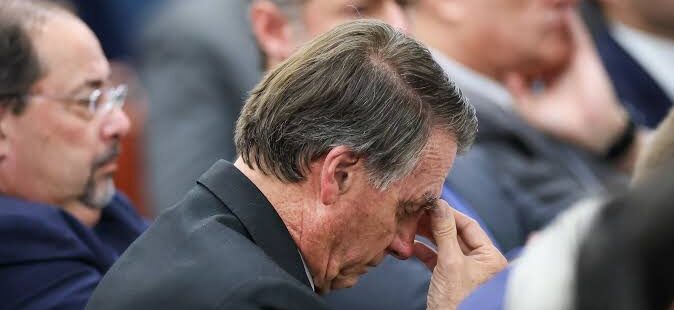 STF determina que Bolsonaro passe a utilizar tornozeleira eletrônica. Ex-presidente é alvo de operação da PF e não poderá mais usar redes sociais