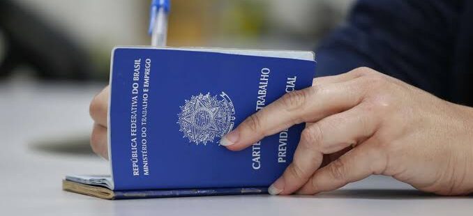 Desemprego no Brasil recua a 5,8% neste trimestre e registra menor taxa desde 2012, aponta IBGE