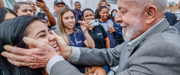 Pesquisa AtlasIntel revela que aprovação de Lula chega a 50,2% e supera desaprovação. Para 2026, petista vence todos os adversários de direita no 2° turno