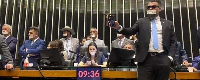 Presidentes do Senado e da Câmara prometem retomada dos trabalhos após ocupação de bolsonaristas nas mesas diretoras do Congresso