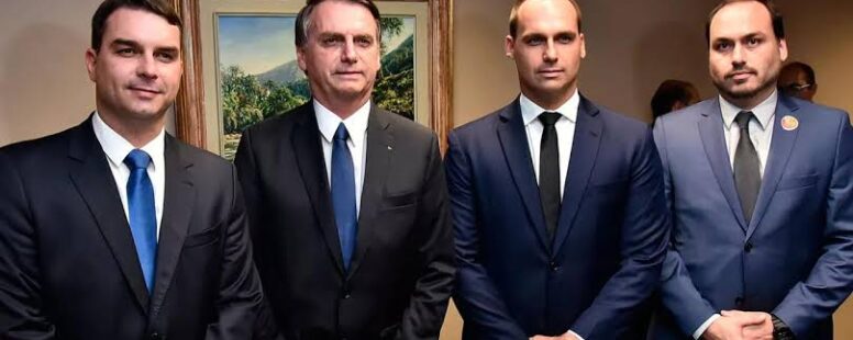 Filhos de Jair Bolsonaro elevam ataques a aliados após Centrão se aproximar de Tarcísio de Freitas, que pode ser candidato da direita em 2026