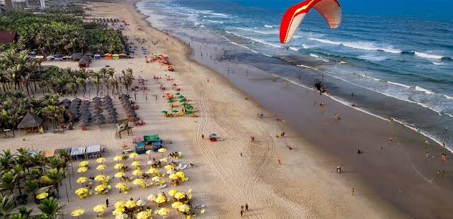 Prefeito Evandro Leitão e deputados cearenses buscam solução para o impasse das barracas da Praia do Futuro durante reunião na AGU em Brasília