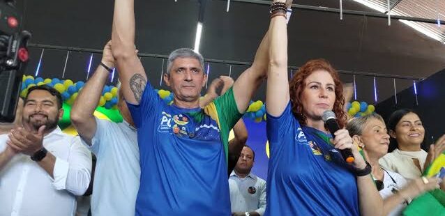 Justiça italiana mantém Carla Zambelli presa, enquanto marido dela Cel Aginaldo está em Israel com contas bloqueadas pelo STF