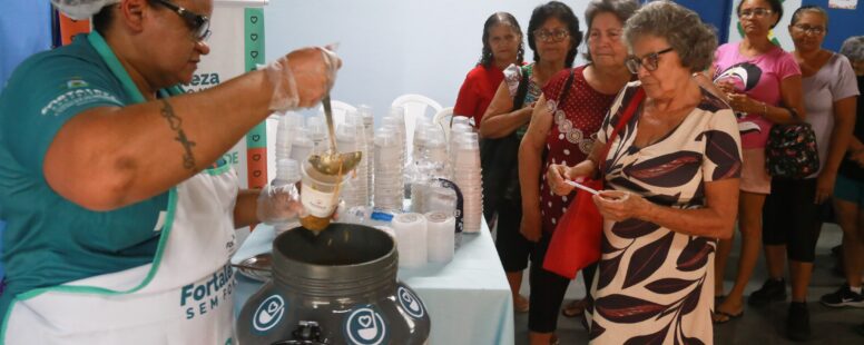 Programa Fortaleza Sem Fome já distribui  2.400 sopas por dia em bairros da periferia da Capital