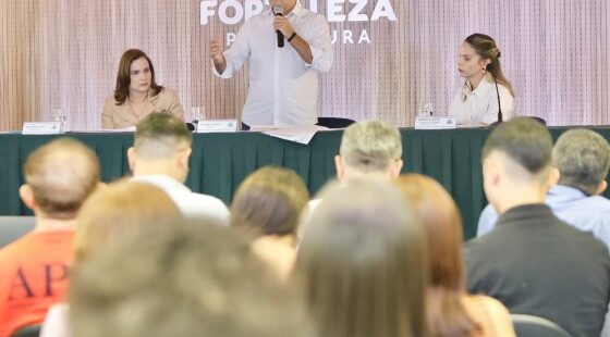 Evandro Leitão e Gabriella Aguiar entregam CRAS Serviluz requalificado e com capacidade para atendimento a cinco mil famílias