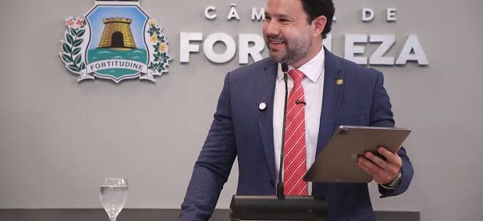 Presidente Leo Couto empossa novos servidores da Câmara Municipal de Fortaleza nesta segunda-feira