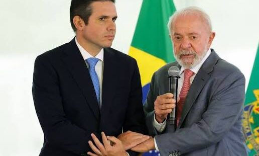Lula se reúne com presidente da Câmara, Hugo Motta, para discutir reforma do Imposto de Renda pra quem ganha até R$ 5 mil e tarifa social da energia elétrica