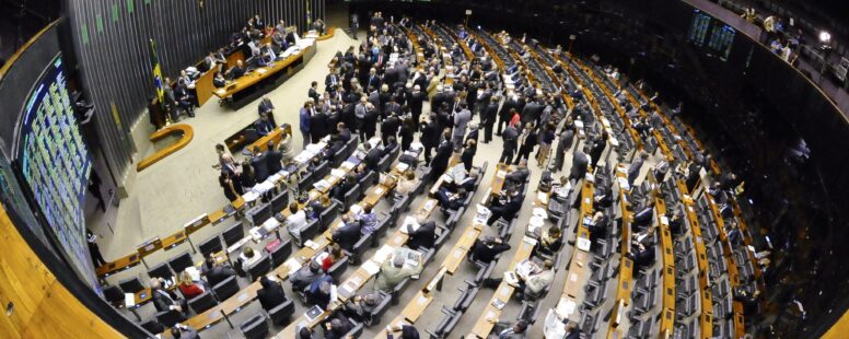 Hugo Motta encaminha PEC da reforma administrativa na Câmara dos Deputados