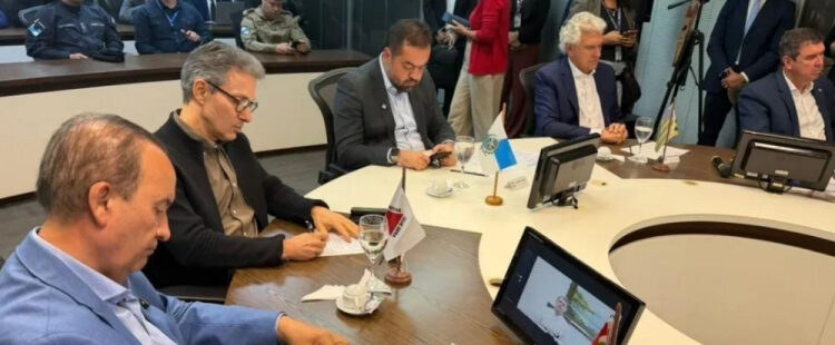 Em operação eleitoreira, governadores de direita se unem em defesa da chacina no Rio de Janeiro e tentam formar bloco sem Governo Federal. E a PEC da Segurança?