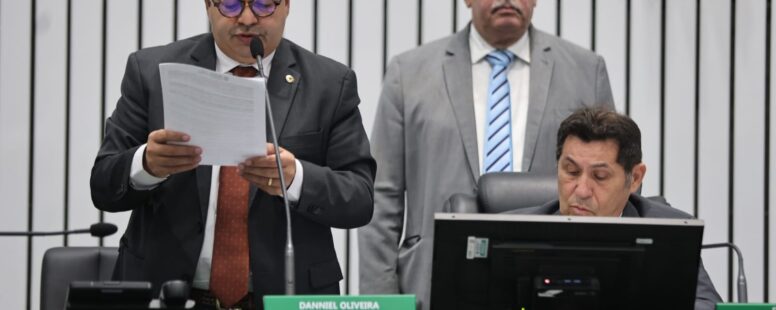 Deputados estaduais aprovam projeto que inclui calçado no fardamento fornecido pelo Governo do Ceará aos alunos da rede pública