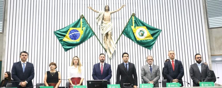 TCE do Ceará é homenageado em sessão solene na Assembleia Legislativa pela passagem dos seus 90 anos