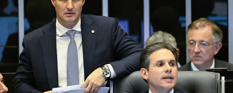 Sem consenso entre parlamentares, Hugo Motta empurra pauta de votação do PL Antifacção para esta terça-feira com retirada de recursos da PF e dos fundos da segurança pública
