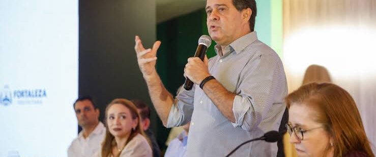 Prefeito Evandro Leitão entrega novo posto de saúde Floresta que recebe o nome do ex-vereador Iraguassu Teixeira