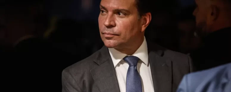 Foragido nos EUA, Alexandre Ramagem tem ordem de prisão decretada pelo STF e pode ter nome incluído em lista da Interpol