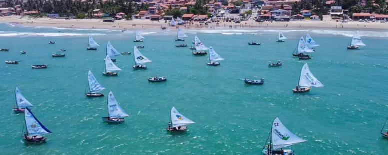 Regata de Canoas da Praia da Baleia, em Itapipoca, reúne esporte, cultura e lazer neste fim de semana
