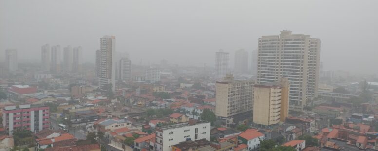 Fortaleza recebe a primeira grande chuva do ano. Capital tem pontos de alagamento e trânsito engarrafado