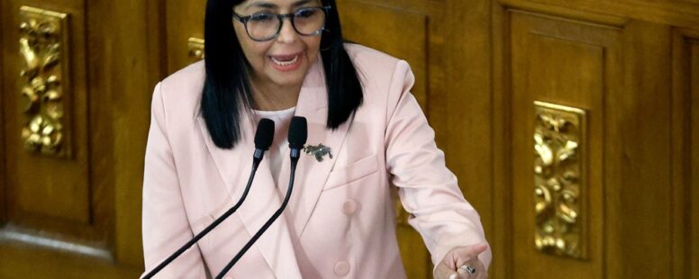 Delcy Rodríguez toma posse como chefe de Estado da Venezuela, promete cooperar com Trump mas diz não aceitar colonização norte-americana