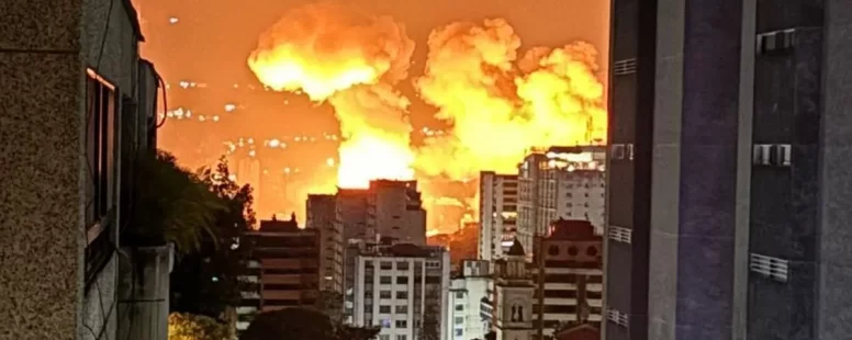 Venezuela declara emergência e diz sofrer invasão terrestre pelos Estados Unidos. Explosões são registradas na capital Caracas