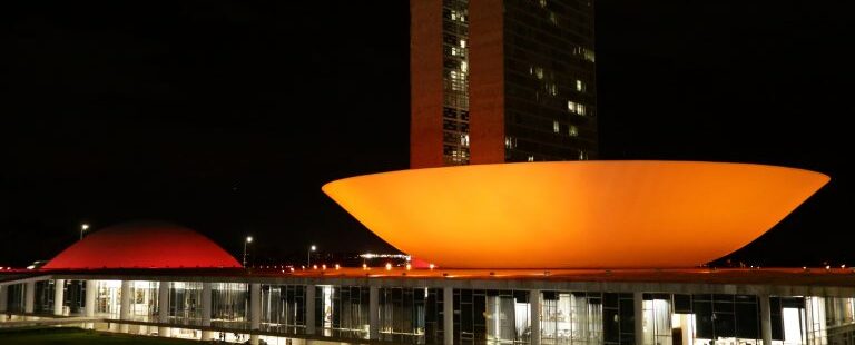 Presidente Lula decide vetar parte de emendas parlamentares e remanejar R$ 7 bilhões de reais para recompor políticas sociais