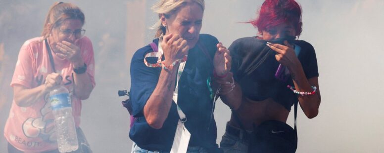 Argentina tem greve geral contra reforma trabalhista proposta pelo Governo Milei, que promete repressão