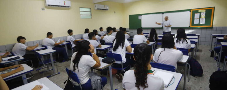 Deputados estaduais aprovam proposta de reajuste no piso salarial dos professores da rede estadual