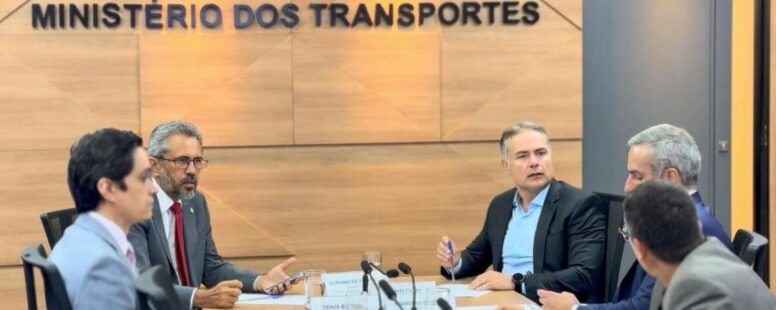 Após encontro com ministro dos Transportes, Renan Filho, governador Elmano de Freitas garante que duplicações da BR-222 e BR-020 serão iniciadas em breve
