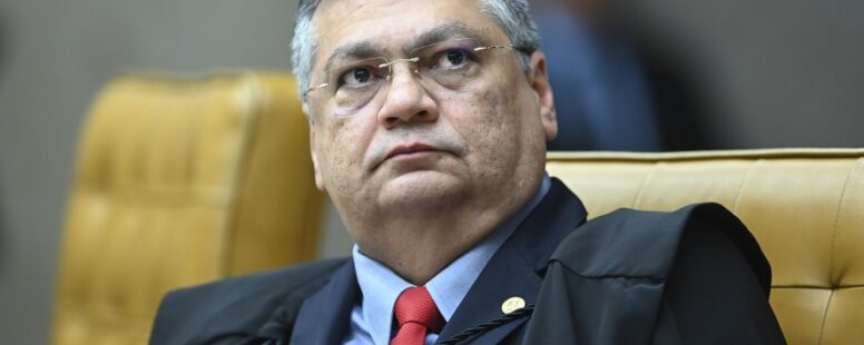 Ministro Flávio Dino determina a suspensão de “penduricalhos” ilegais do serviço público nos Três Poderes
