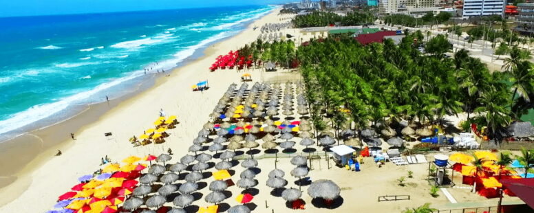 Elmano de Freitas se reúne em Brasília e diz que desfecho sobre regulamentação das barracas na Praia do Futuro está mais perto