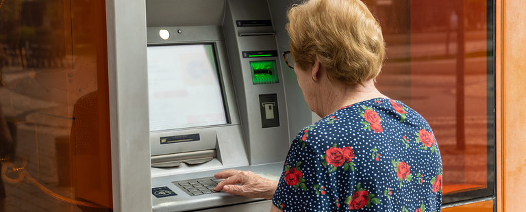 Governo Federal antecipa pagamento de 13º de aposentados e pensionistas do INSS. Primeira parcela sai em abril