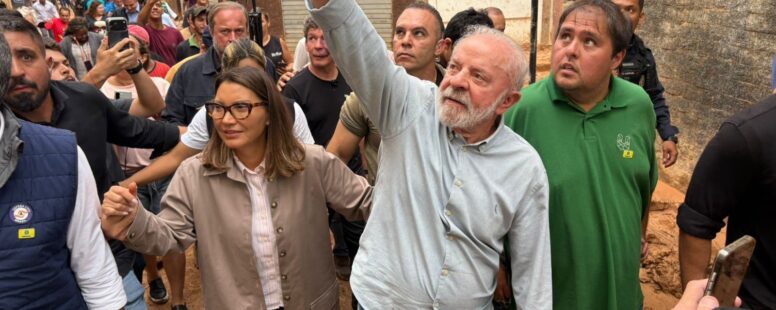 Apos visita a Juiz de Fora e Ubá, Lula promete reconstrução dos municípios mineiros após tragédia provocada pelas chuvas. Zona da Mata em MG já registra 72 mortos