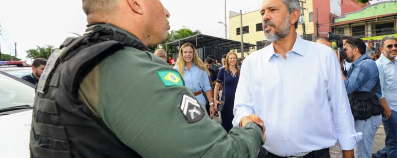 Elmano de Freitas anuncia a formação de mais 2.600 profissionais para atuar na segurança pública do Ceará