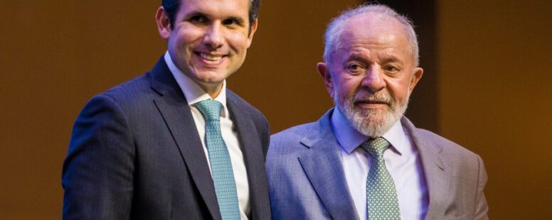 Lula dá posse a José Guimarães na articulação política e almoça com Hugo Motta para encaminhar à Câmara proposta do fim da escala 6×1