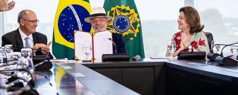 Lula promulga pacto comercial União Europeia/Mercosul e afirma que Brasil entra na disputa global com competitividade