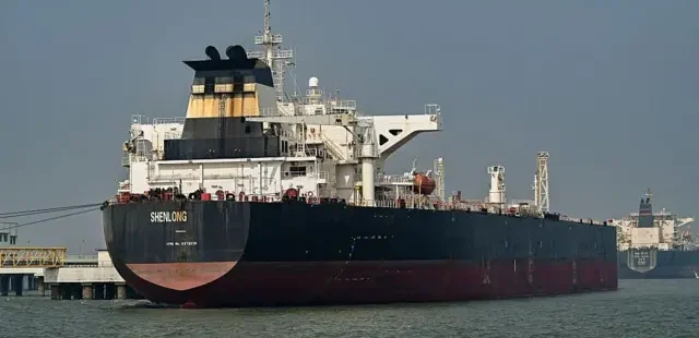 Irã anuncia negociações com EUA em Islamabad a partir de sexta-feira. Preço do barril de petróleo recua após trégua em Guerra no Oriente Médio