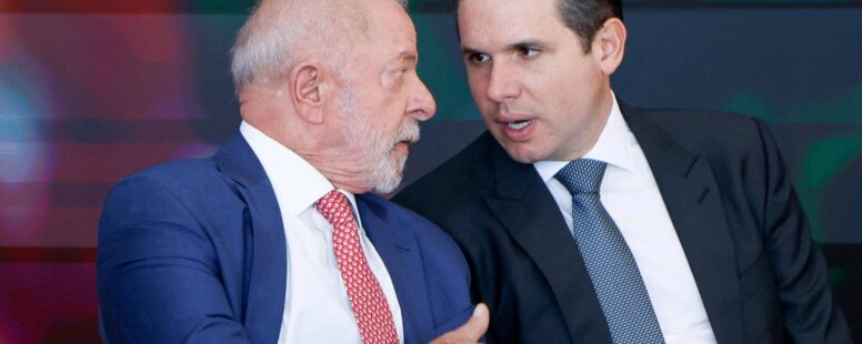 Pedido de vista do PL adia votação de PEC que prevê redução de jornada de trabalho para 40 horas. Relatório volta a ser analisado nesta quarta-feira