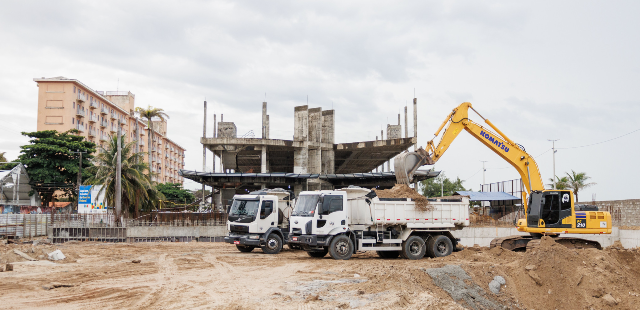 Governo do Ceará e Ministério da Educação anunciam R$ 12 milhões para aplicação em 39 cursos técnicos. Ministro visita obras do Campus Iracema
