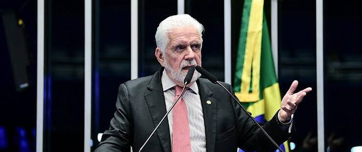 Jaques Wagner se reúne com Lula e deixa liderança do governo no Senado após investigação do Banco Master